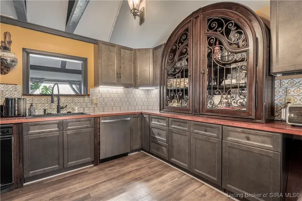 $415,000 | 1104 Seatick Road, Otisco, IN 47163