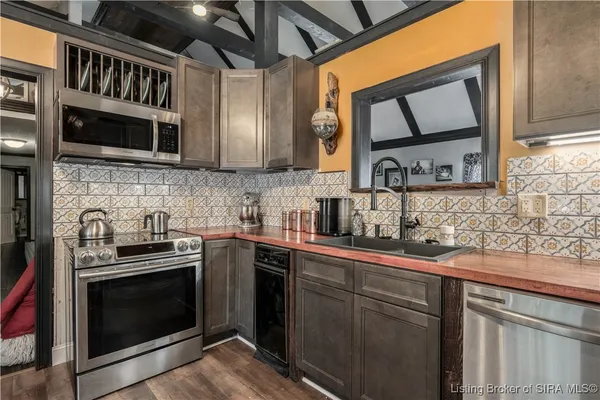 $415,000 | 1104 Seatick Road, Otisco, IN 47163