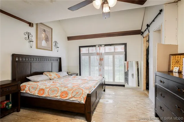 $425,000 | 1104 Seatick Road, Otisco, IN 47163