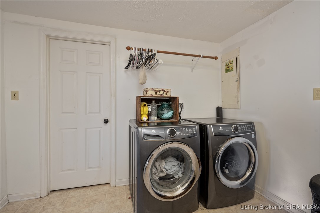 1104 Seatick Road Otisco, IN 47163 - Photo 27 of 53