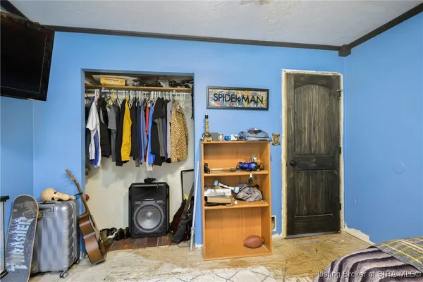 $415,000 | 1104 Seatick Road, Otisco, IN 47163