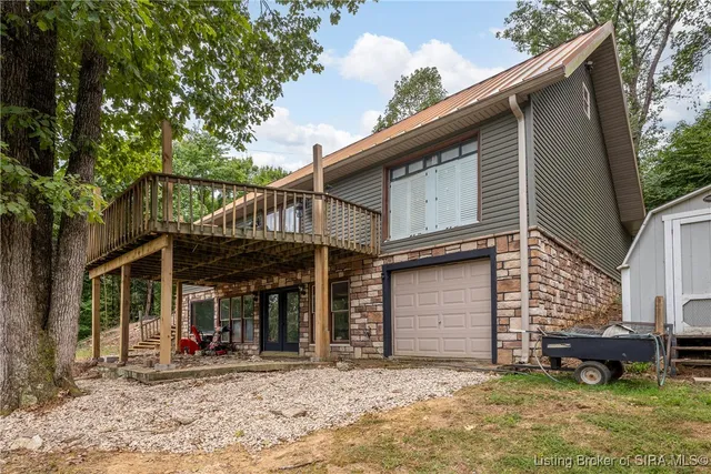 $425,000 | 1104 Seatick Road, Otisco, IN 47163