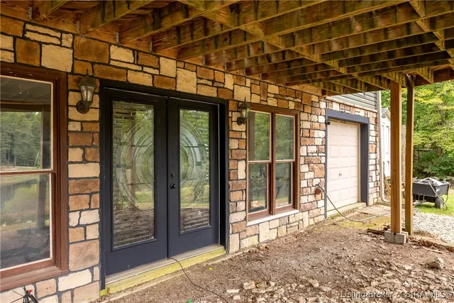 $425,000 | 1104 Seatick Road, Otisco, IN 47163