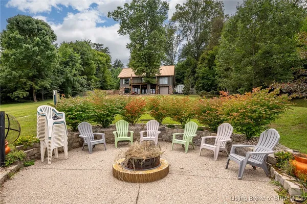 $415,000 | 1104 Seatick Road, Otisco, IN 47163