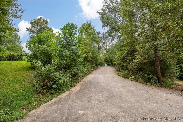 $425,000 | 1104 Seatick Road, Otisco, IN 47163