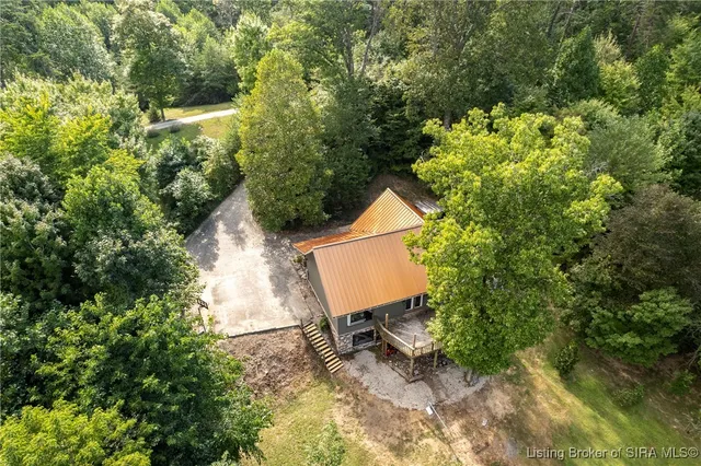 $425,000 | 1104 Seatick Road, Otisco, IN 47163