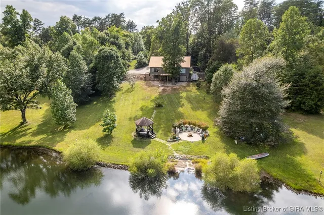 $425,000 | 1104 Seatick Road, Otisco, IN 47163