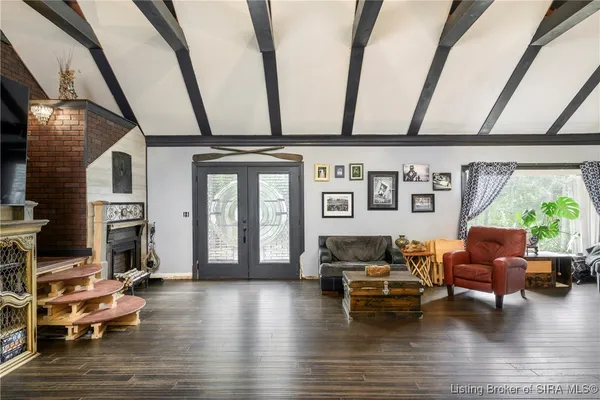 $415,000 | 1104 Seatick Road, Otisco, IN 47163