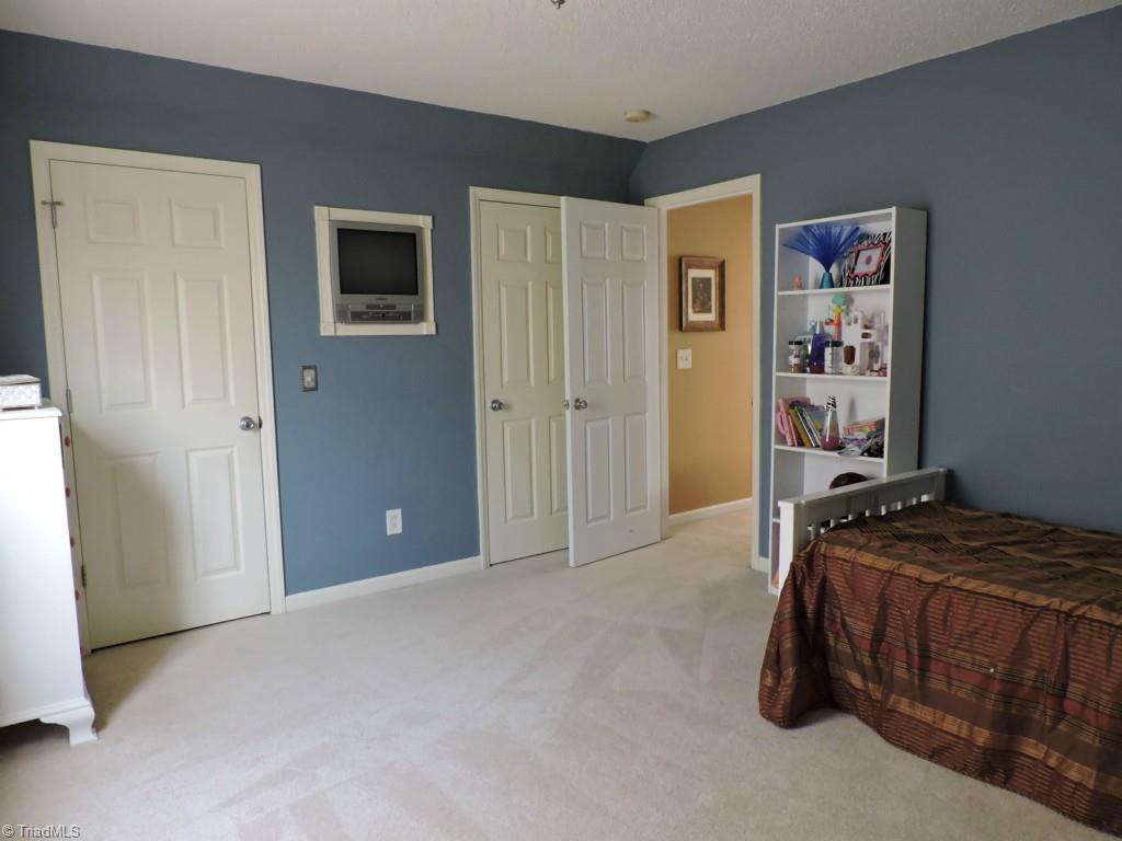 5130 Springhouse Farm Road Winston-Salem, NC 27107 - Photo 17 of 24 2nd Bedroom