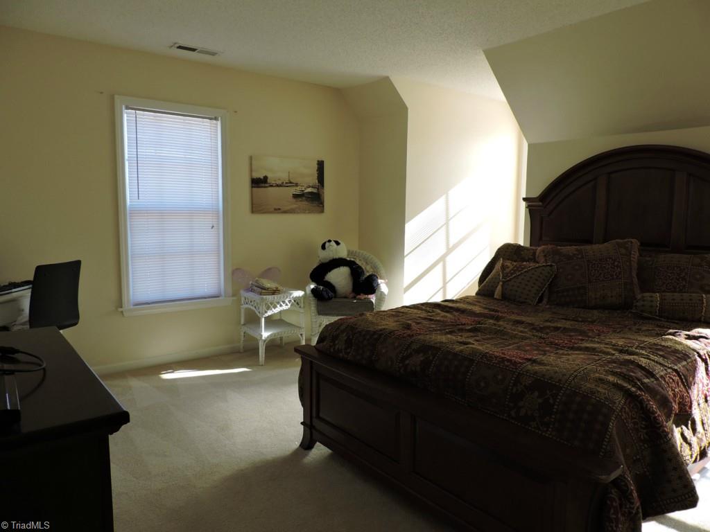 5130 Springhouse Farm Road Winston-Salem, NC 27107 - Photo 18 of 24 3rd Bedroom