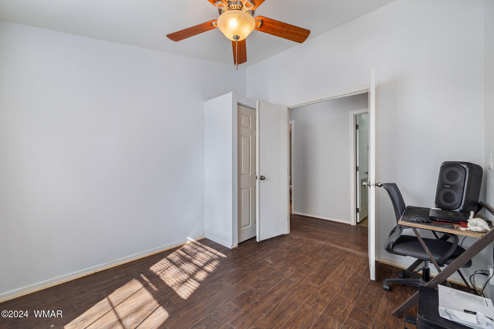 4286 East Blue Ridge Loop Pinetop, AZ 85935 - Photo 13 of 29 a view of workspace with wooden floor