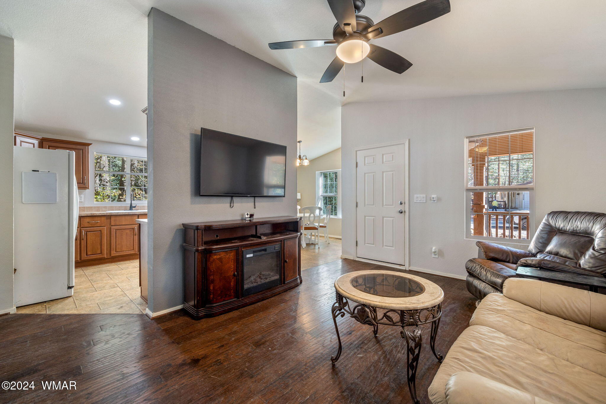 4286 East Blue Ridge Loop Pinetop, AZ 85935 - Photo 7 of 29 a living room with furniture and a flat screen tv