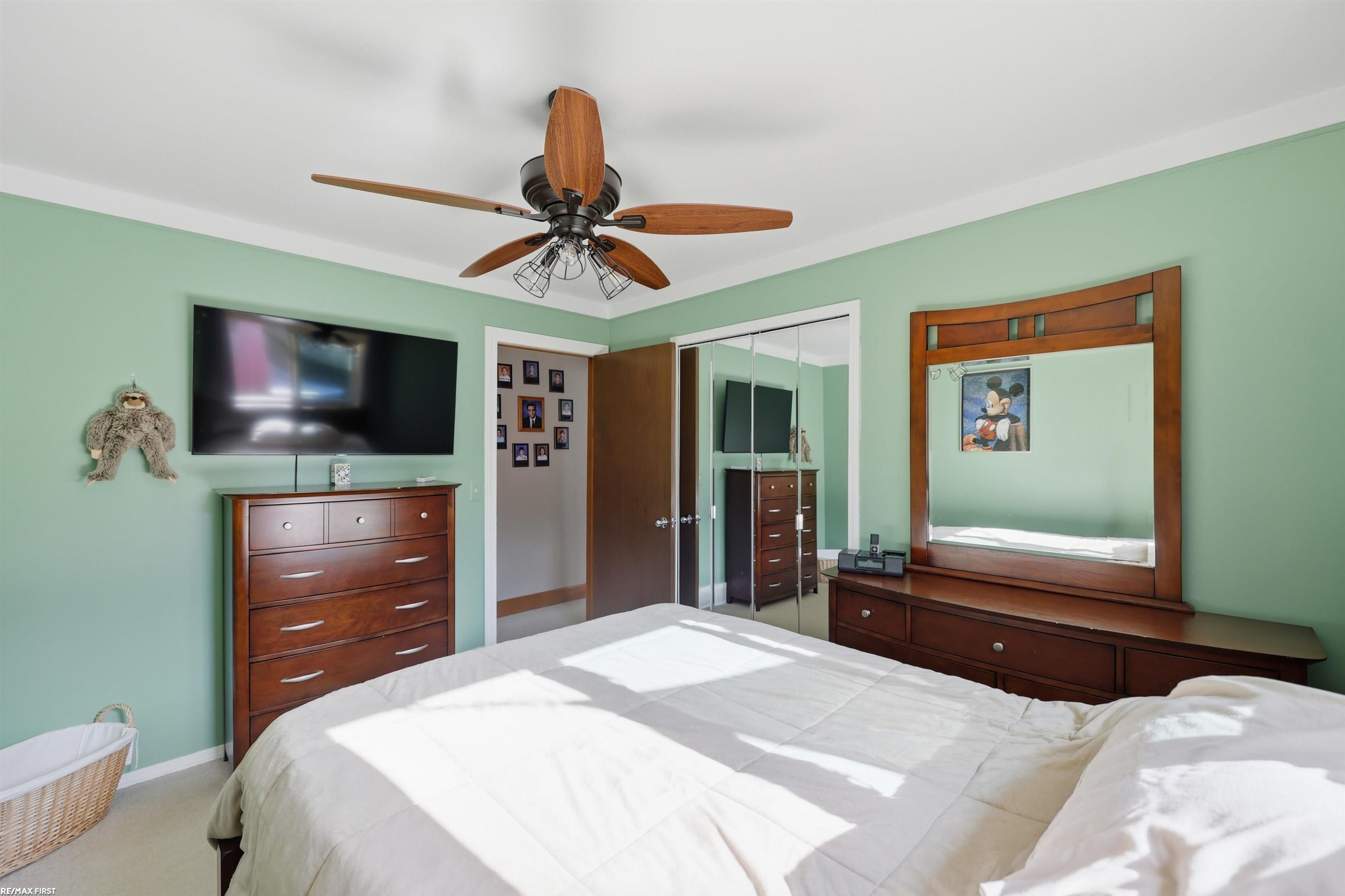 47651 Chrys Road Macomb, MI 48044 - Photo 31 of 46