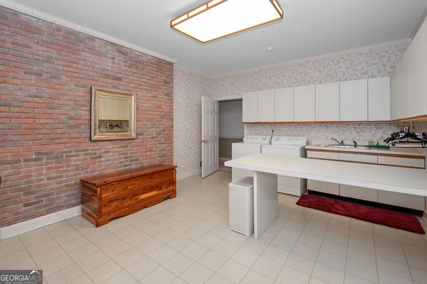 $795,000 | 160 Victoria Drive, Fayetteville, GA 30214