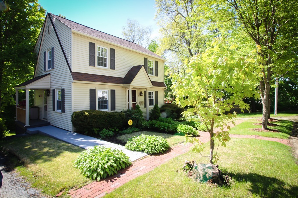 7 Ellestuen Road Worcester, MA 01606 - Photo 2 of 30 Gallery Image 2