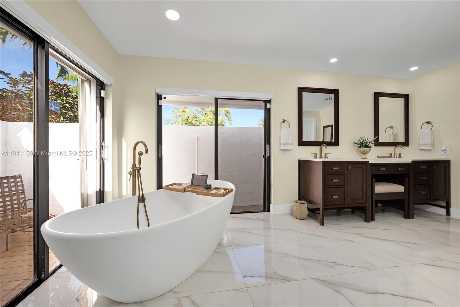 8375 Southwest 78th Street Miami, FL 33143 - Photo 7 of 45