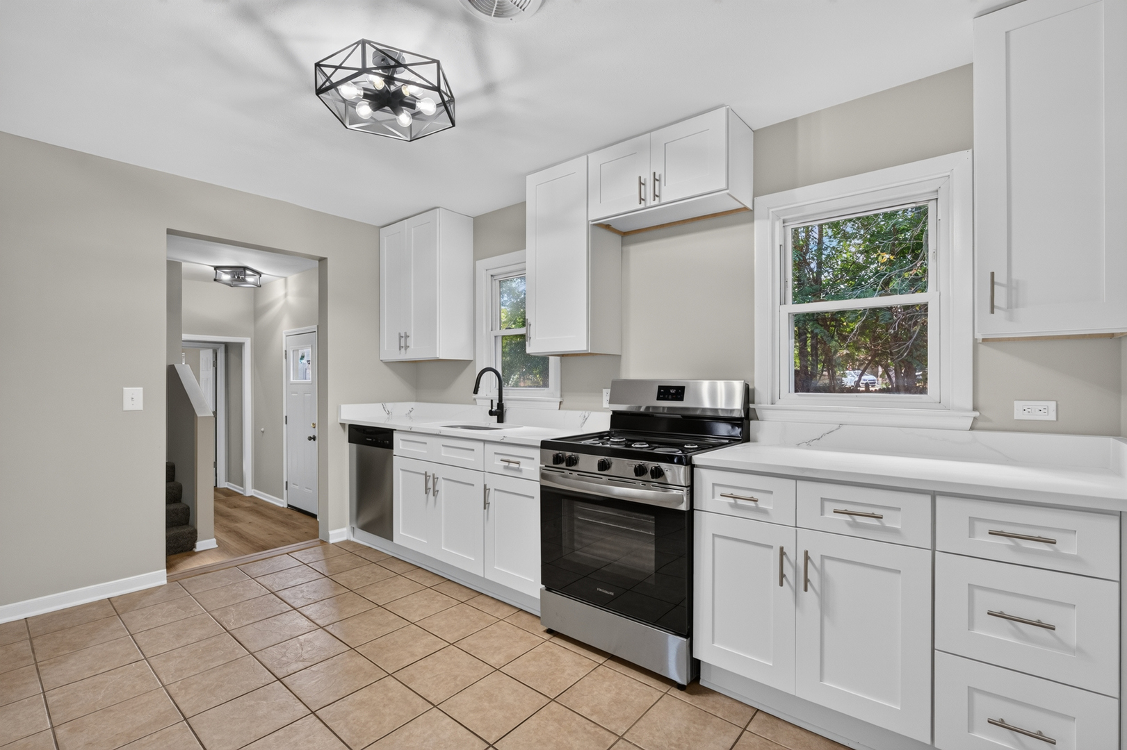 905 Pine Bluff Road Morris, IL 60450 - Photo 3 of 18 Gallery Image 3