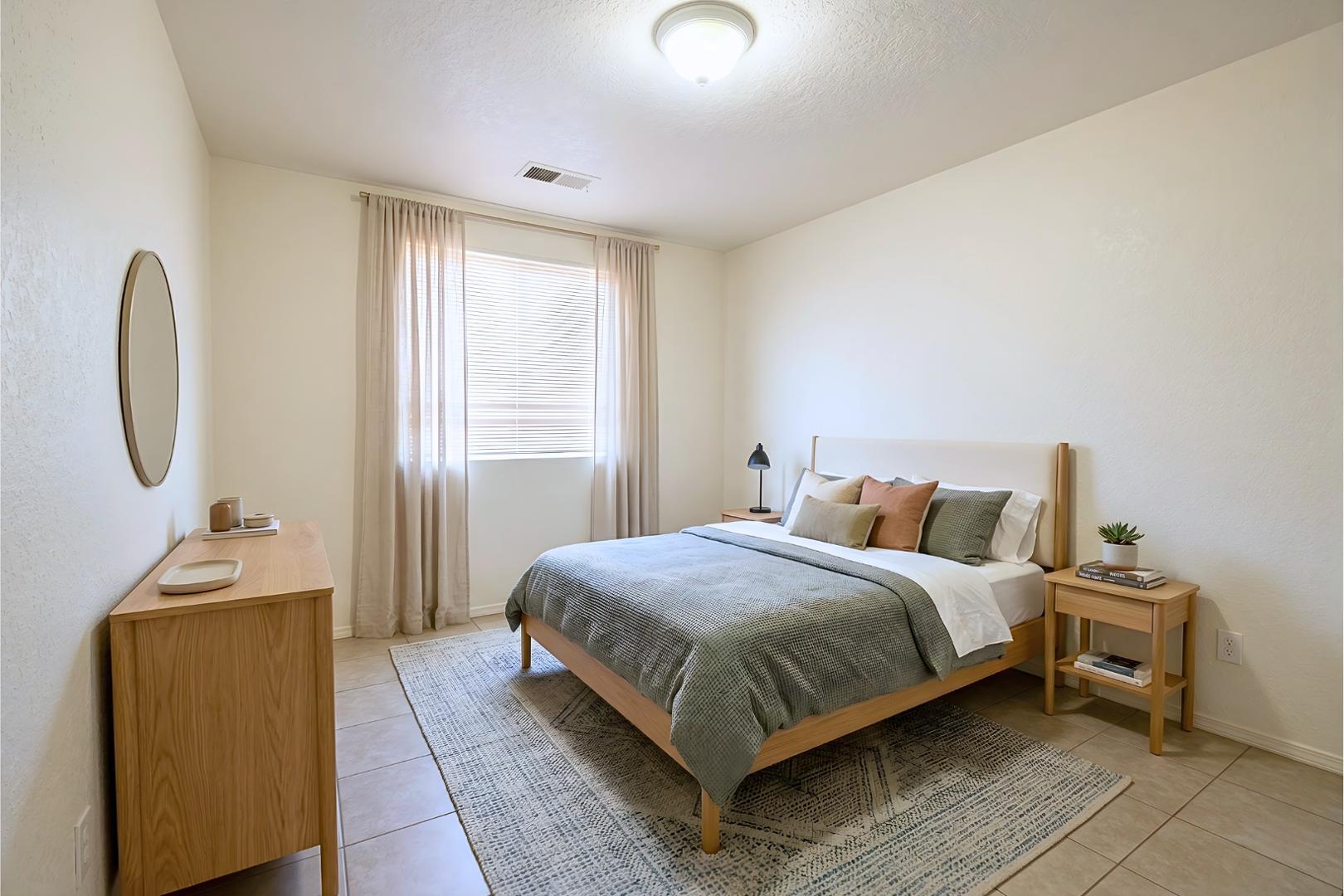 1702 West Shangri-la Road, Unit 3 Phoenix, AZ 85029 - Photo 8 of 8 Photo #13