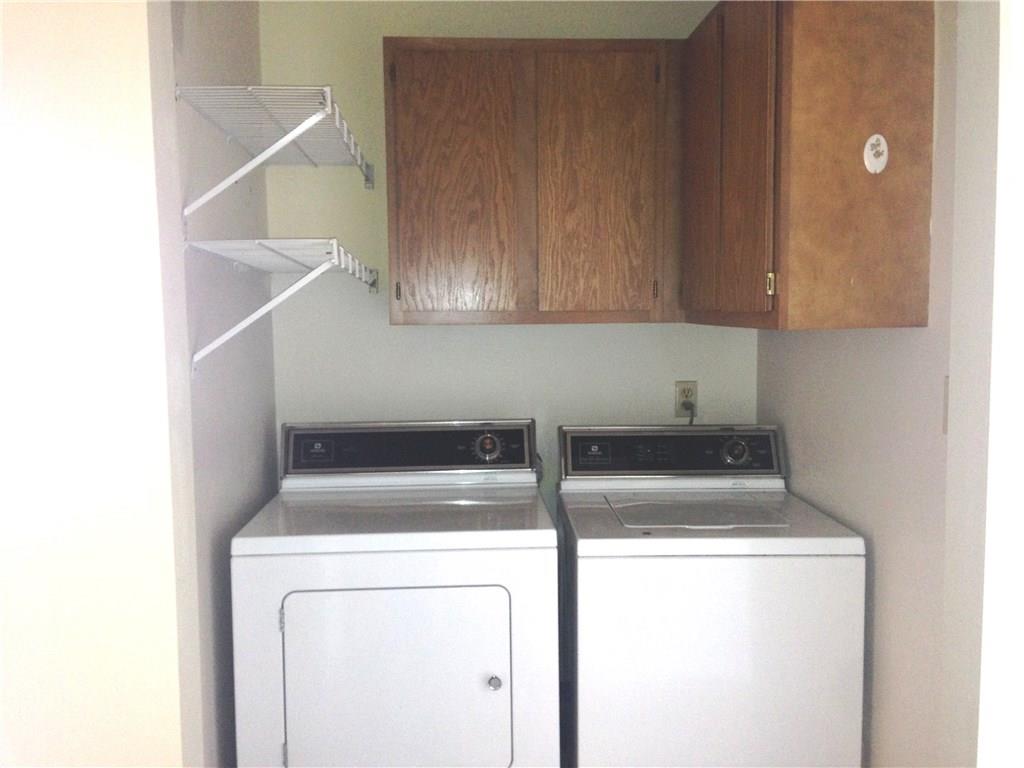 1201 Dutilh Road, Unit 8 Cranberry Township, PA 16066 - Photo 6 of 9 Gallery Image 6
