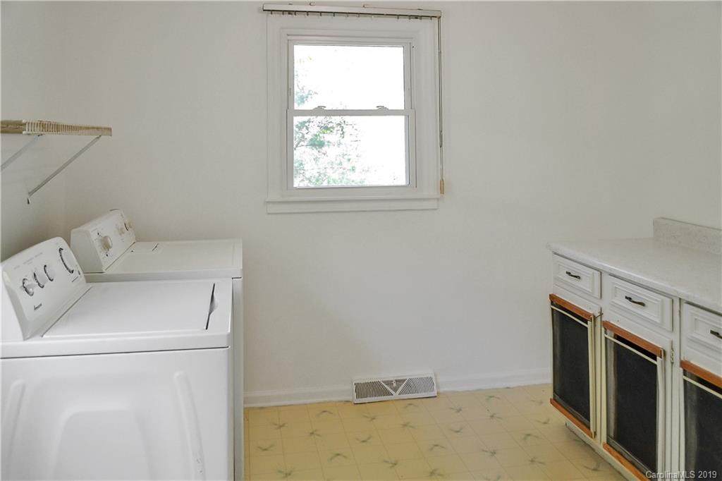 649 Yates Cove Road Waynesville, NC 28785 - Photo 19 of 25 Gallery Image 19