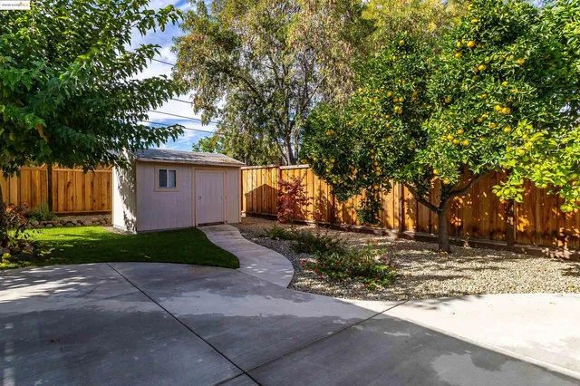 $949,000 | 4656 Benbow Court, Concord, CA 94521