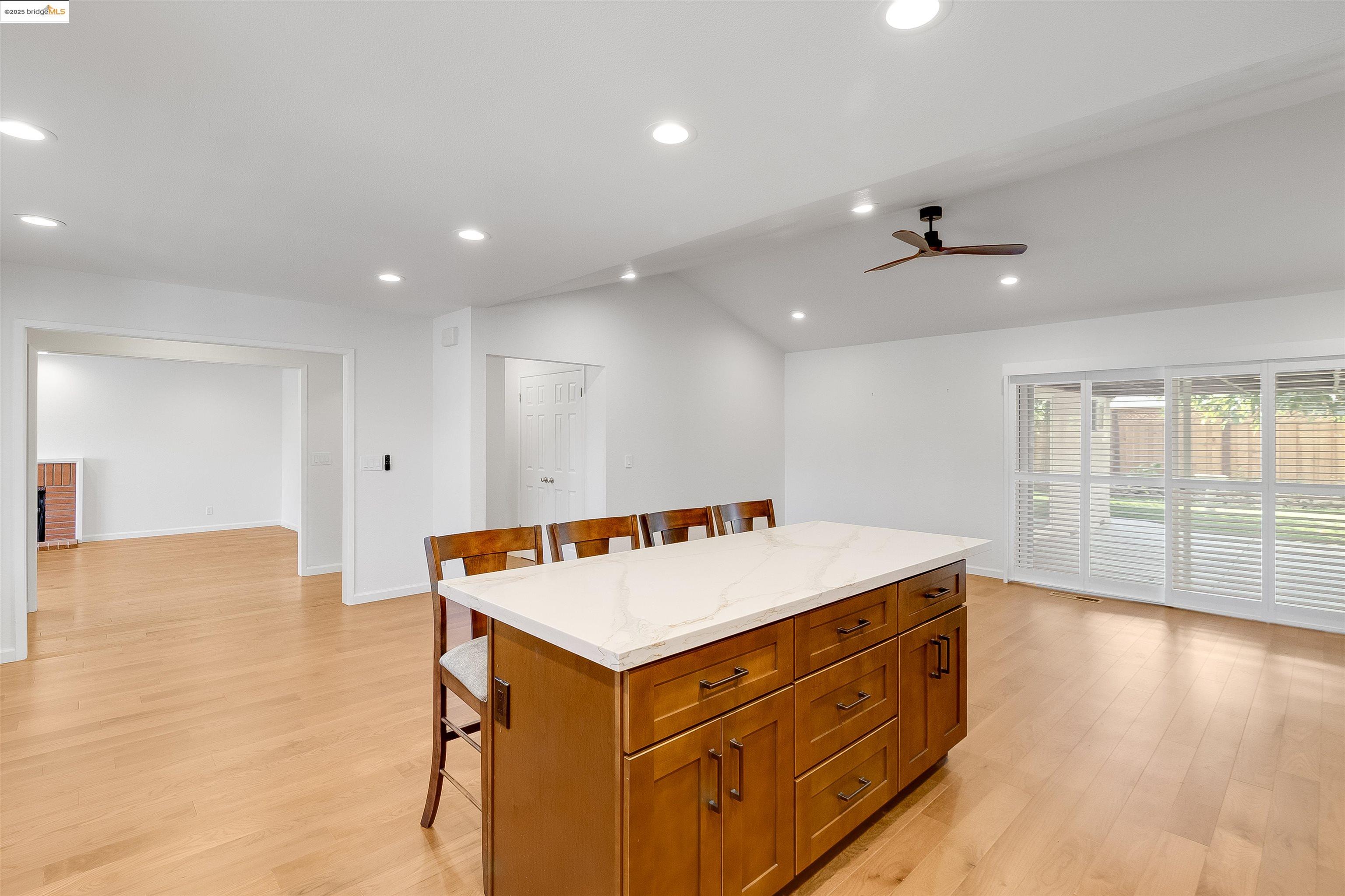 4656 Benbow Court Concord, CA 94521 - Photo 7 of 32