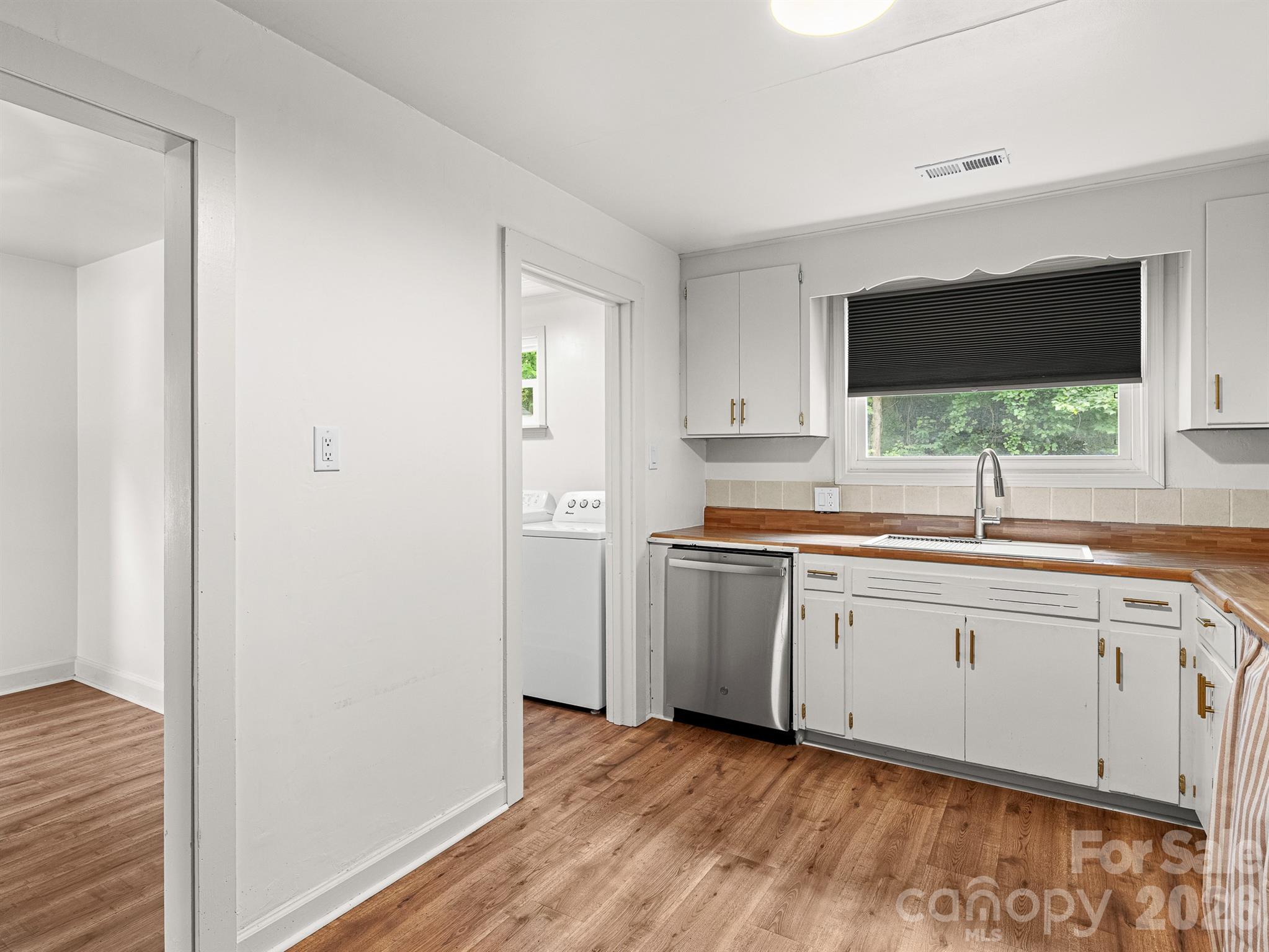 205 Old Fort Road Fairview, NC 28730 - Photo 13 of 22