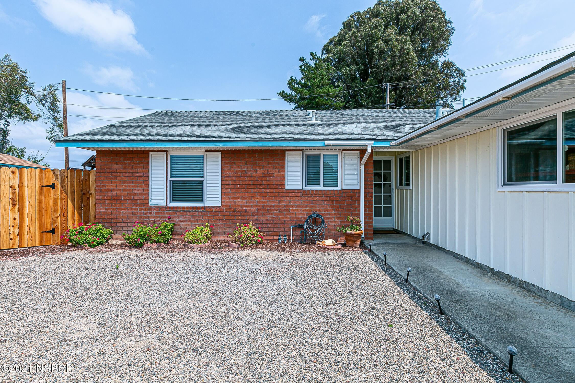 643 Vela Way Lompoc, CA 93436 - Photo 3 of 24 VelaWy_4