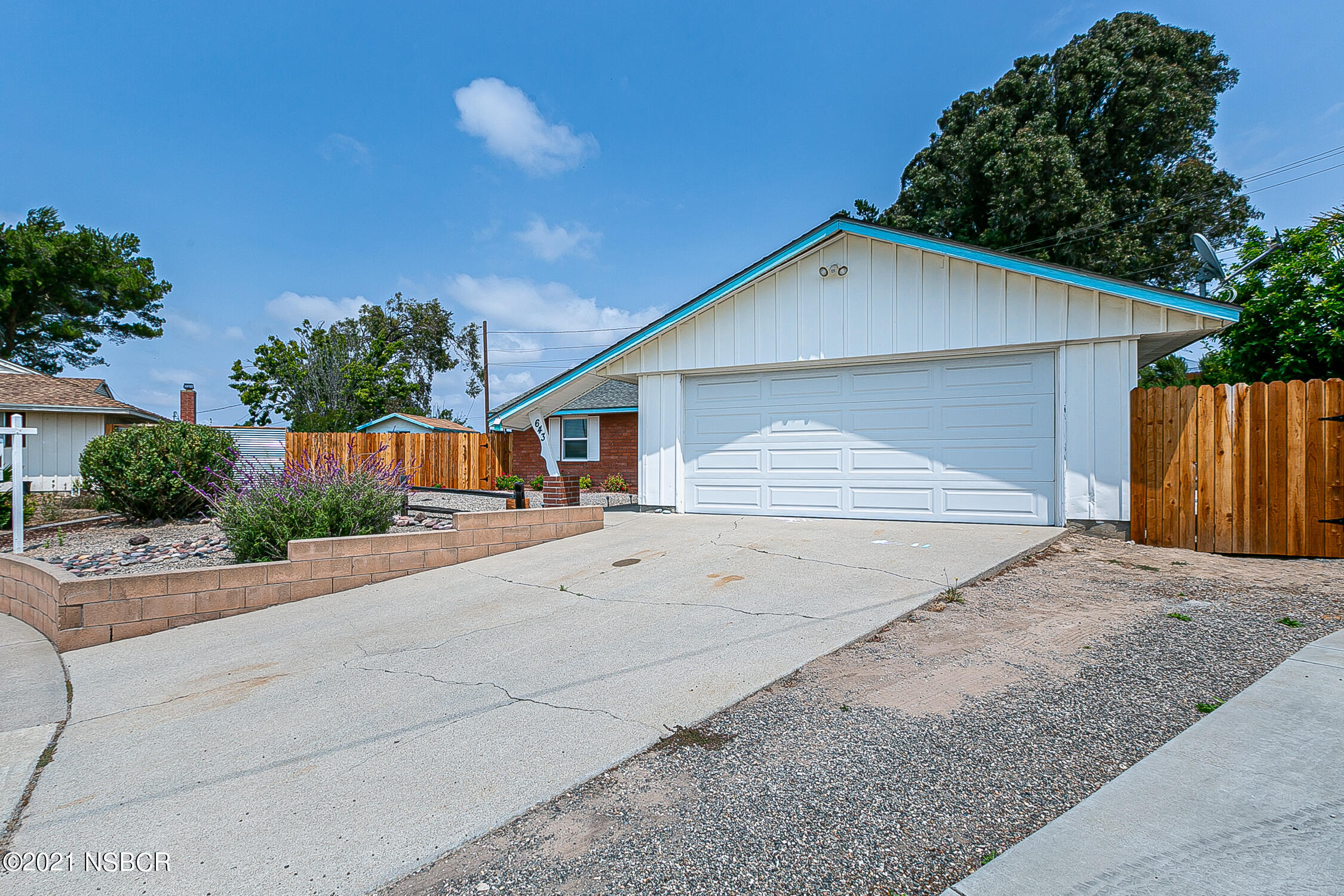 643 Vela Way Lompoc, CA 93436 - Photo 4 of 24 VelaWy_3