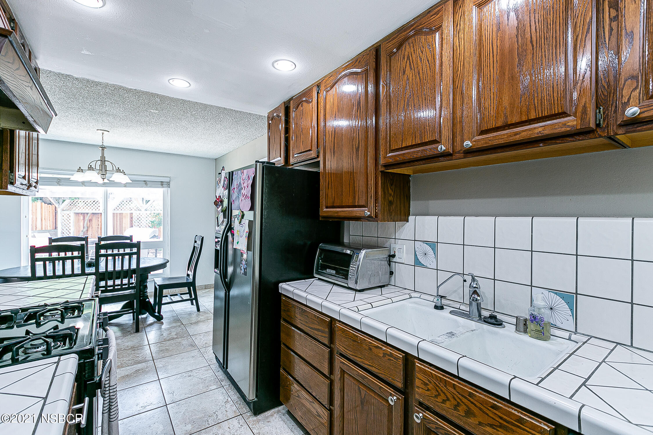 643 Vela Way Lompoc, CA 93436 - Photo 8 of 24 VelaWy_9
