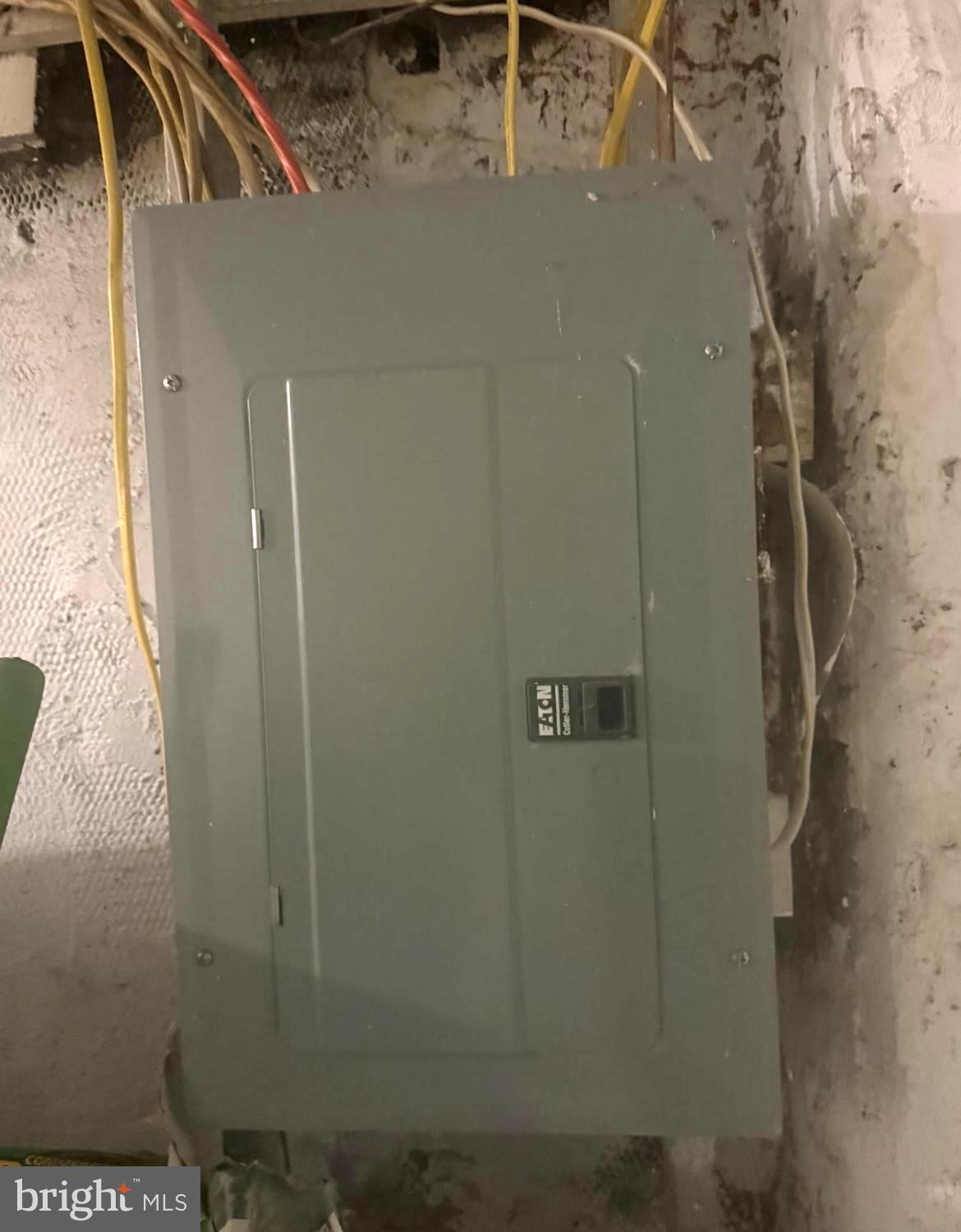 7723 Temple Road Philadelphia, PA 19150 - Photo 9 of 10 a view of bathroom