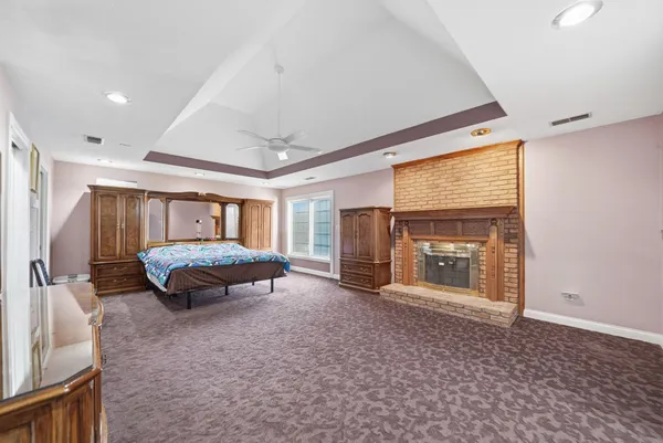 $689,900 | 309 Jonaquin Circle, Hopkinsville, KY 42240