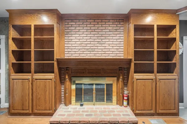 $689,900 | 309 Jonaquin Circle, Hopkinsville, KY 42240