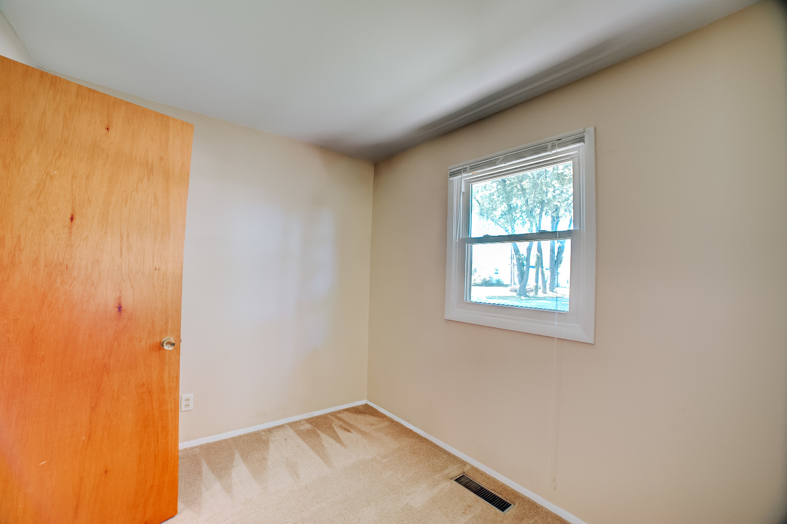 625 West Blue Street Sheldon, IL 60966 - Photo 18 of 27