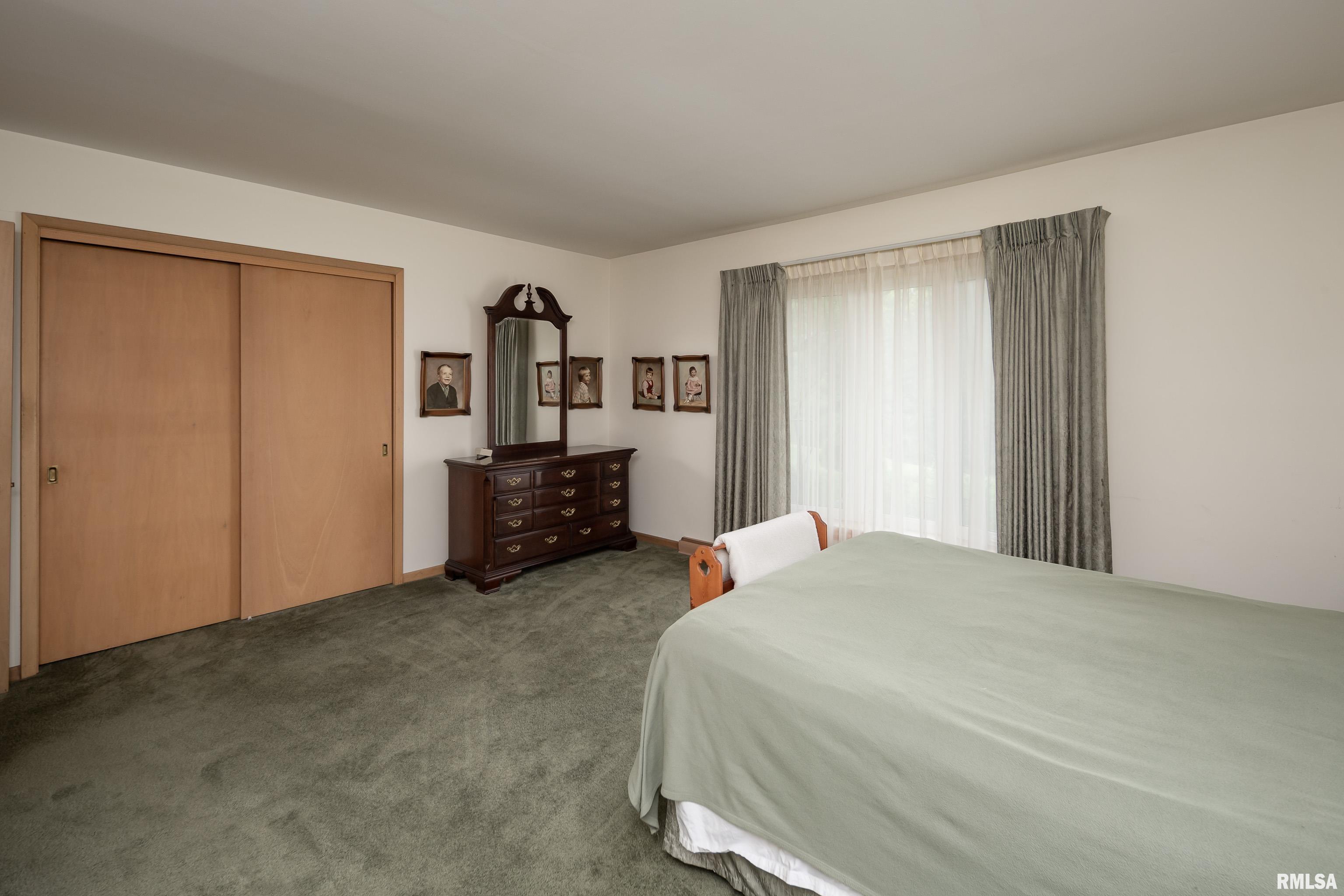 4009 Rodeo Road Davenport, IA 52806 - Photo 18 of 37 Gallery Image 18