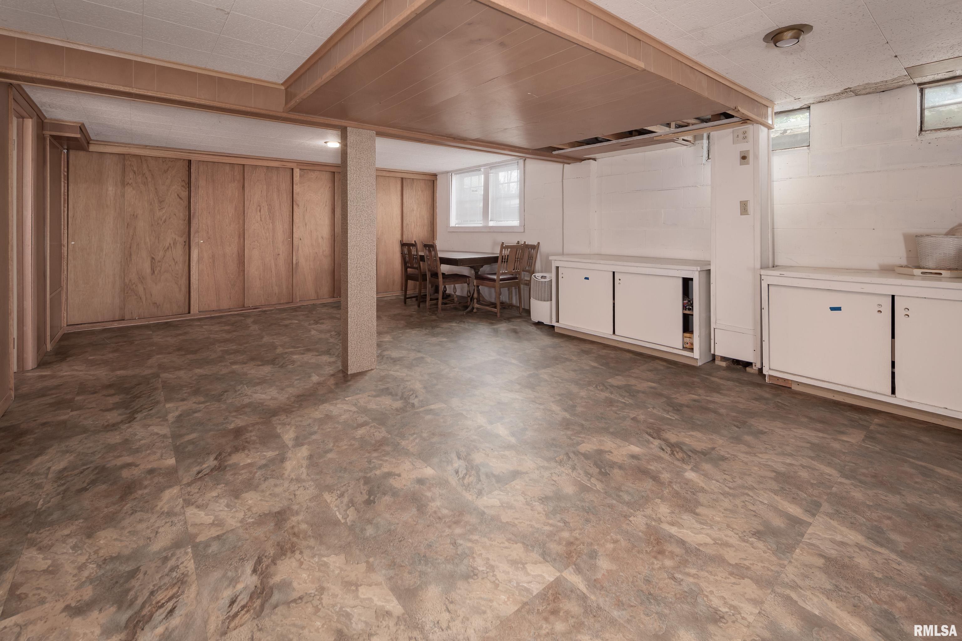 4009 Rodeo Road Davenport, IA 52806 - Photo 30 of 37 Gallery Image 30