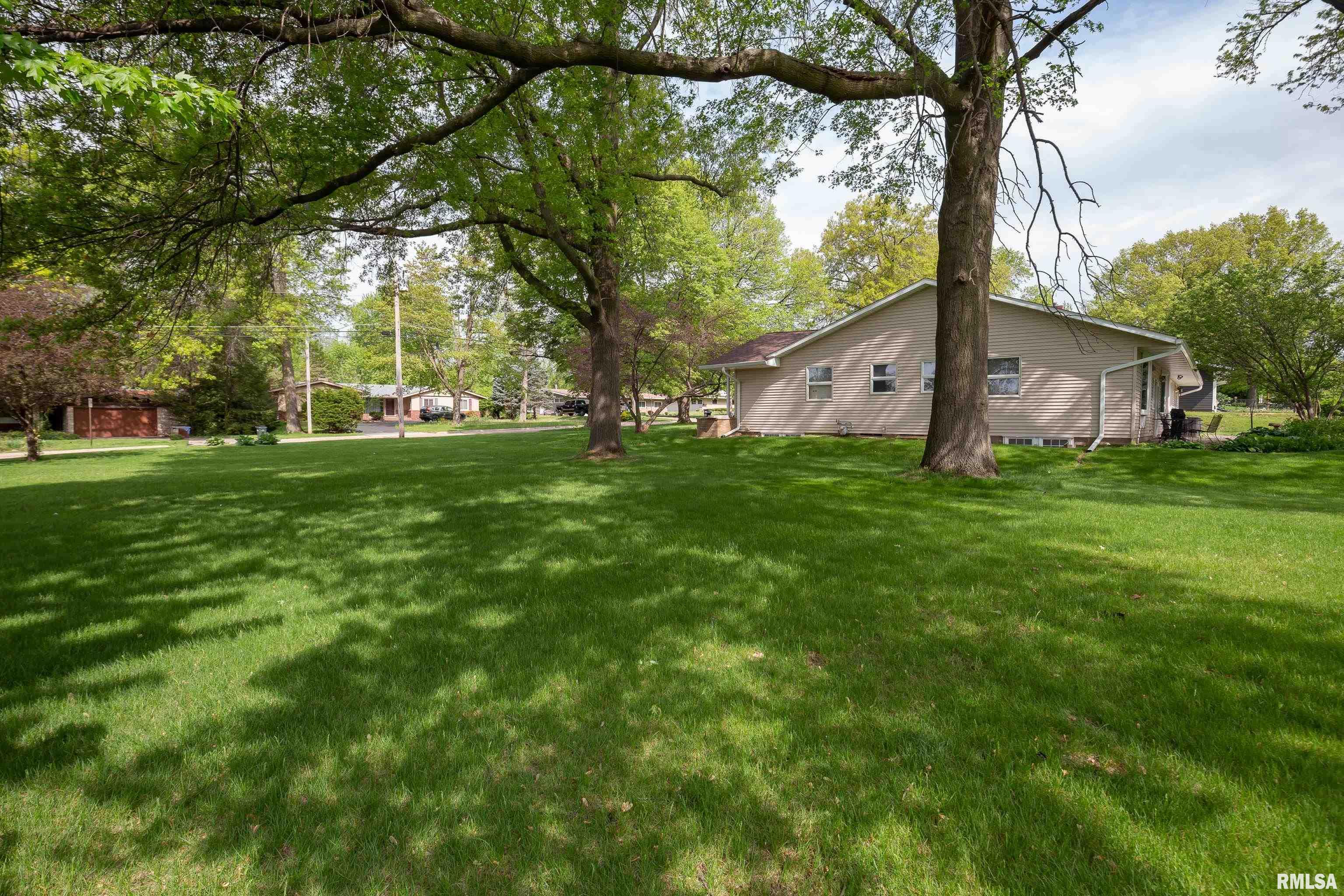 4009 Rodeo Road Davenport, IA 52806 - Photo 35 of 37 Gallery Image 35
