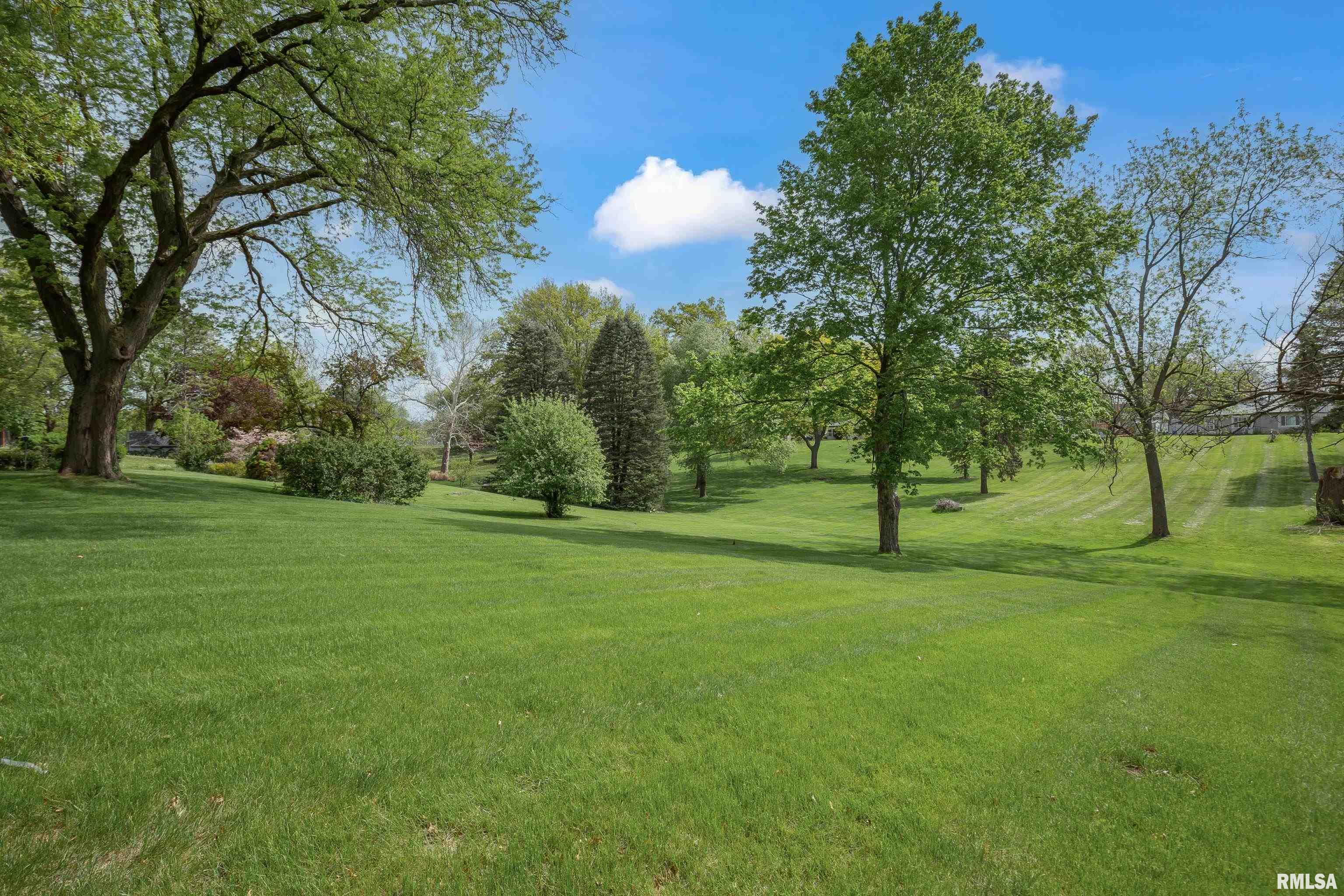 4009 Rodeo Road Davenport, IA 52806 - Photo 37 of 37 Gallery Image 37