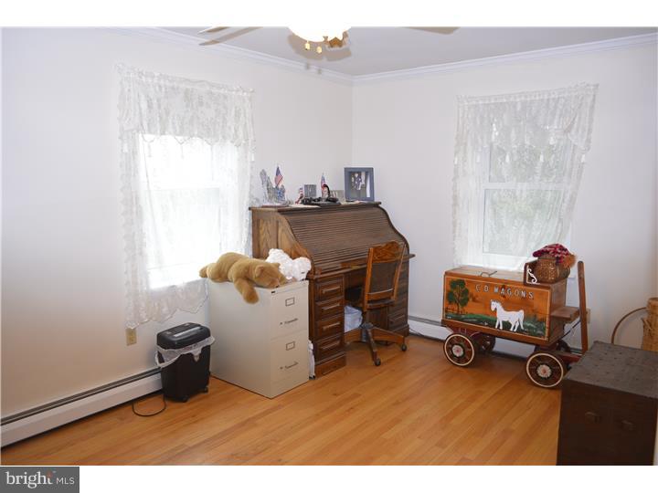 751 West Hoffecker Road Pottstown, PA 19465 - Photo 14 of 23