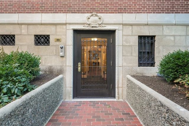 $3,492,500 | 380 Beacon Street, Unit 1, Boston, MA 02116
