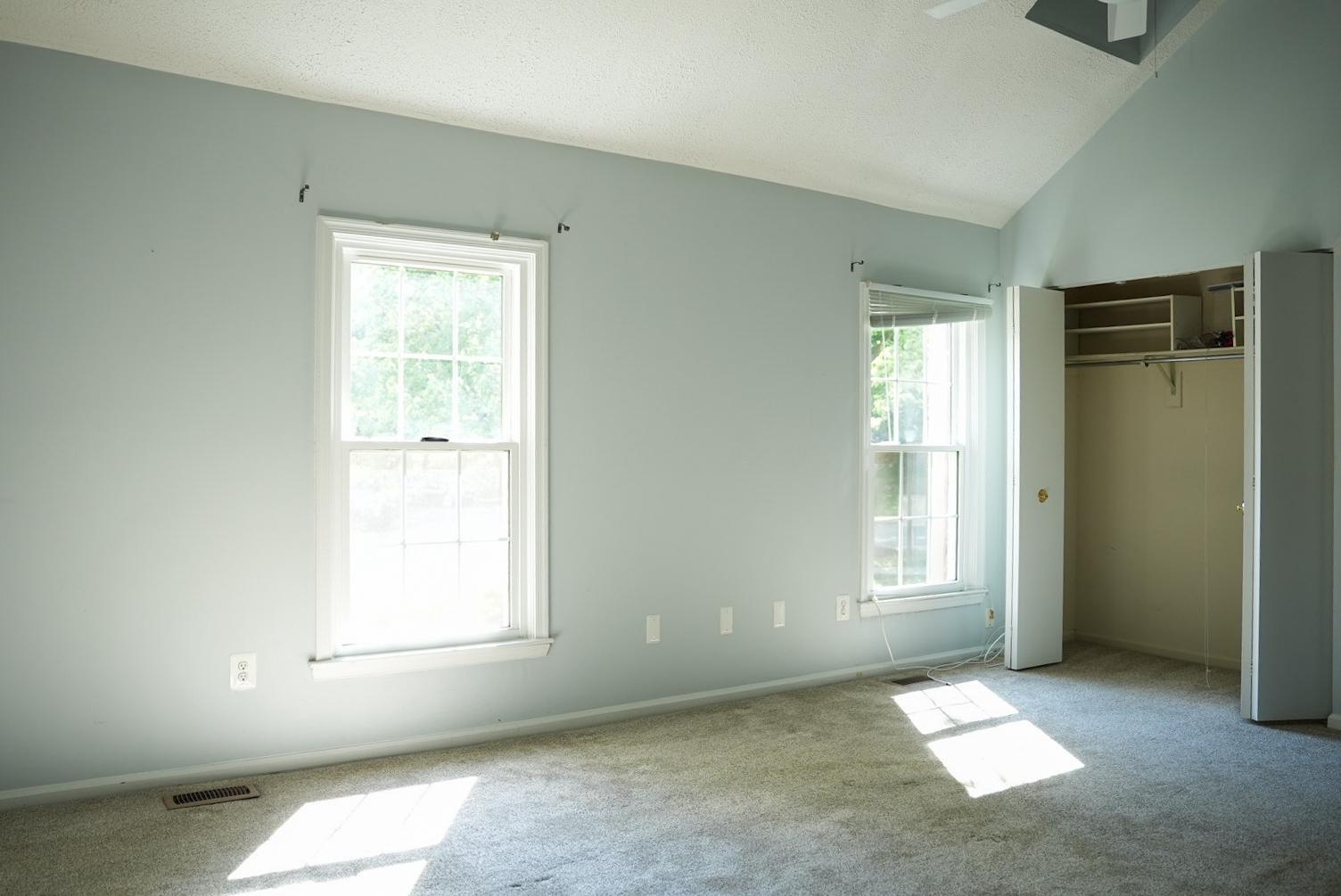 7691 Northern Oaks Court Springfield, VA 22153 - Photo 13 of 23 Master bedroom Bright and airy room with charm.