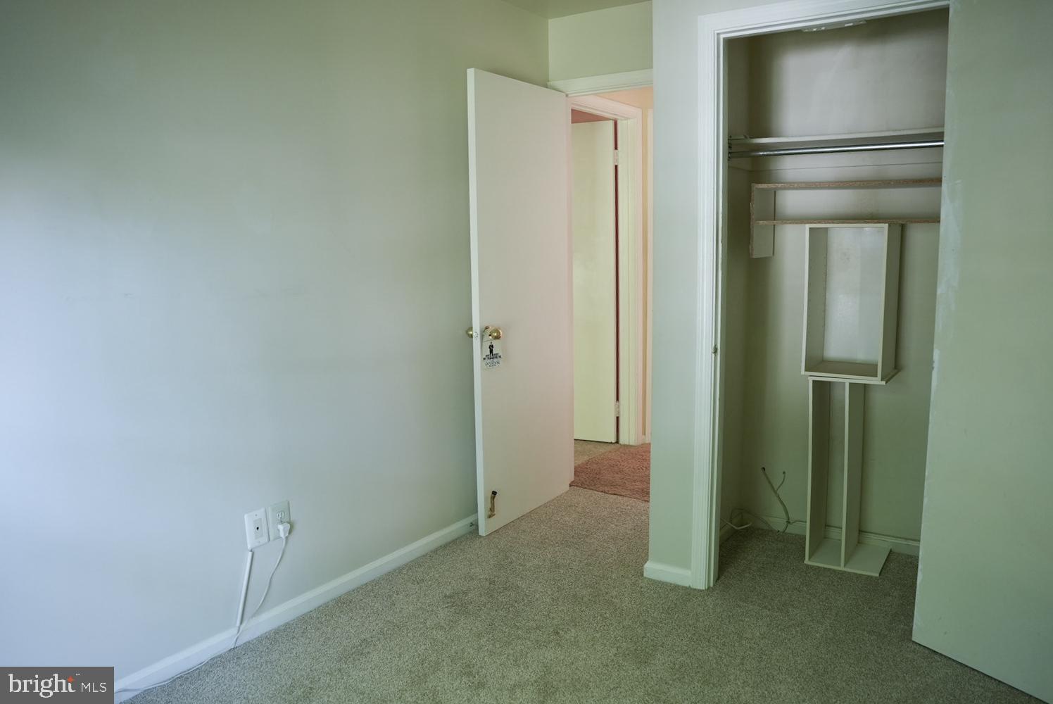 7691 Northern Oaks Court Springfield, VA 22153 - Photo 8 of 23 Bright and airy room with closet space.
