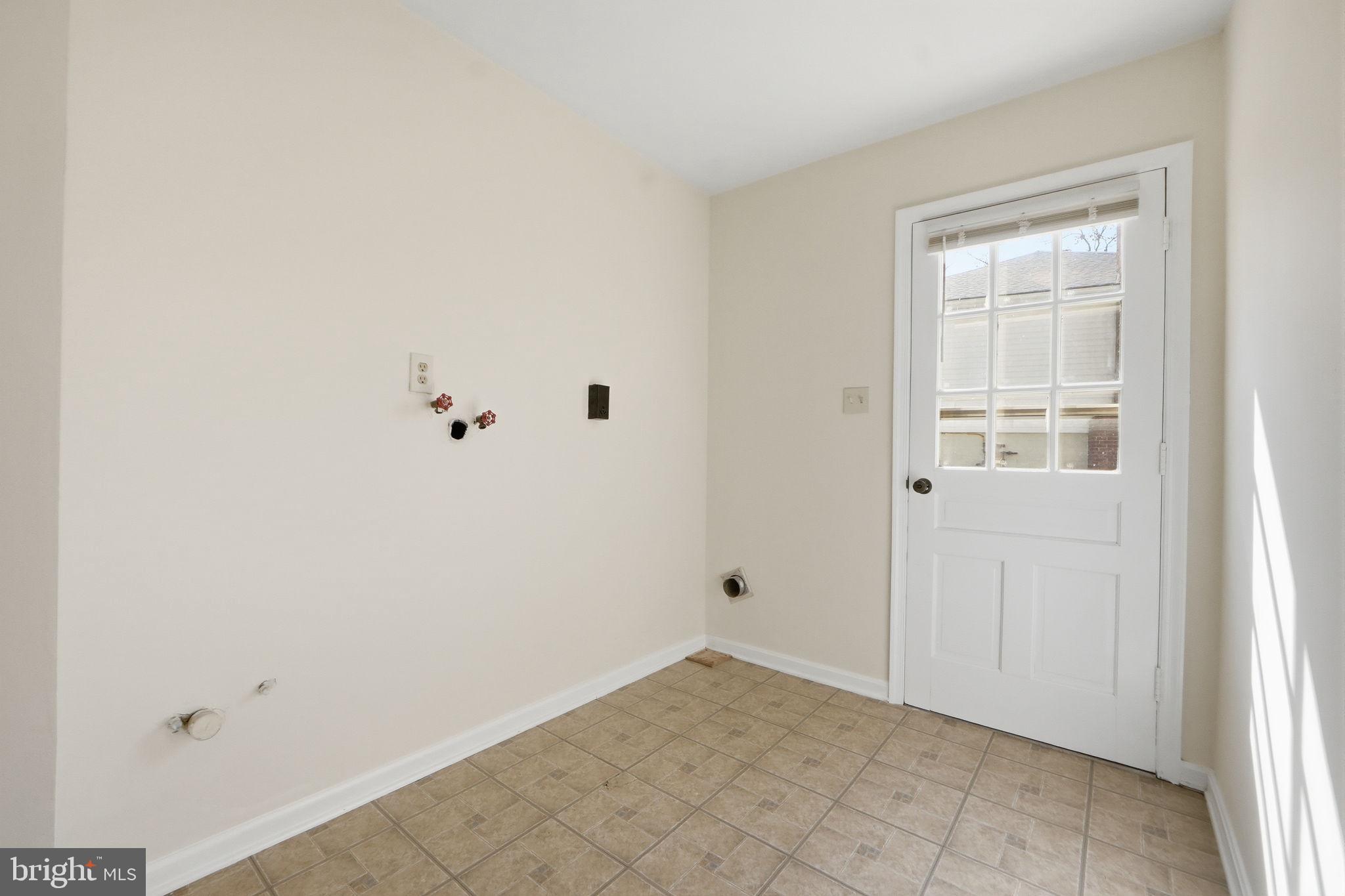 7783 Tangier Drive Springfield, VA 22153 - Photo 25 of 54 Laundry Area Main Level