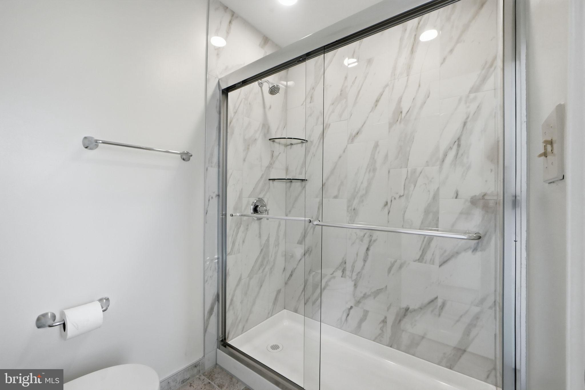 7783 Tangier Drive Springfield, VA 22153 - Photo 32 of 54 Primary Bath