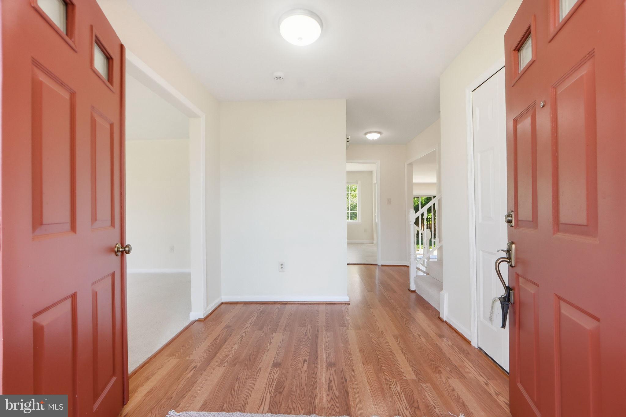 7783 Tangier Drive Springfield, VA 22153 - Photo 4 of 54 Entry