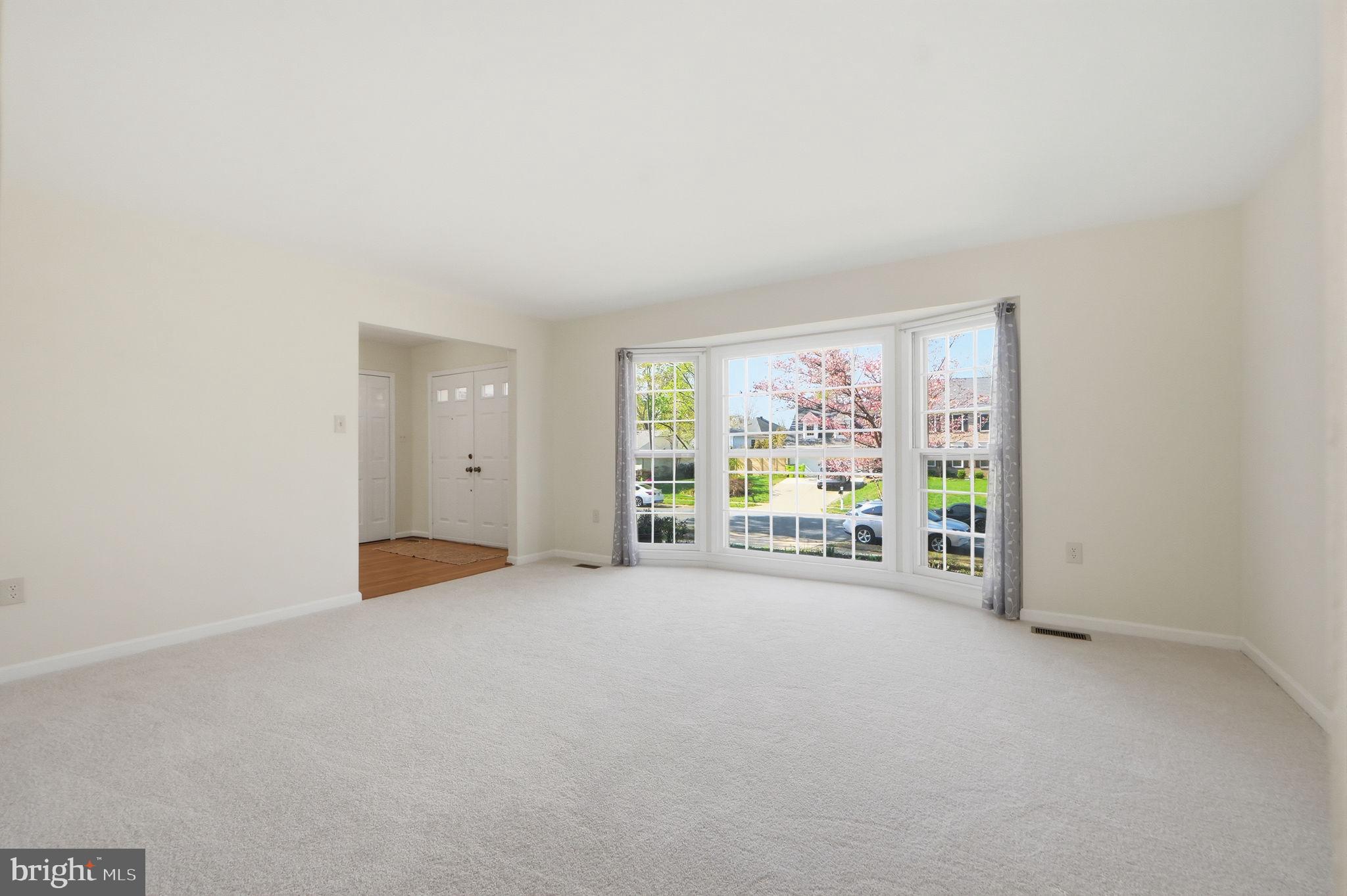 7783 Tangier Drive Springfield, VA 22153 - Photo 9 of 54 Living Room