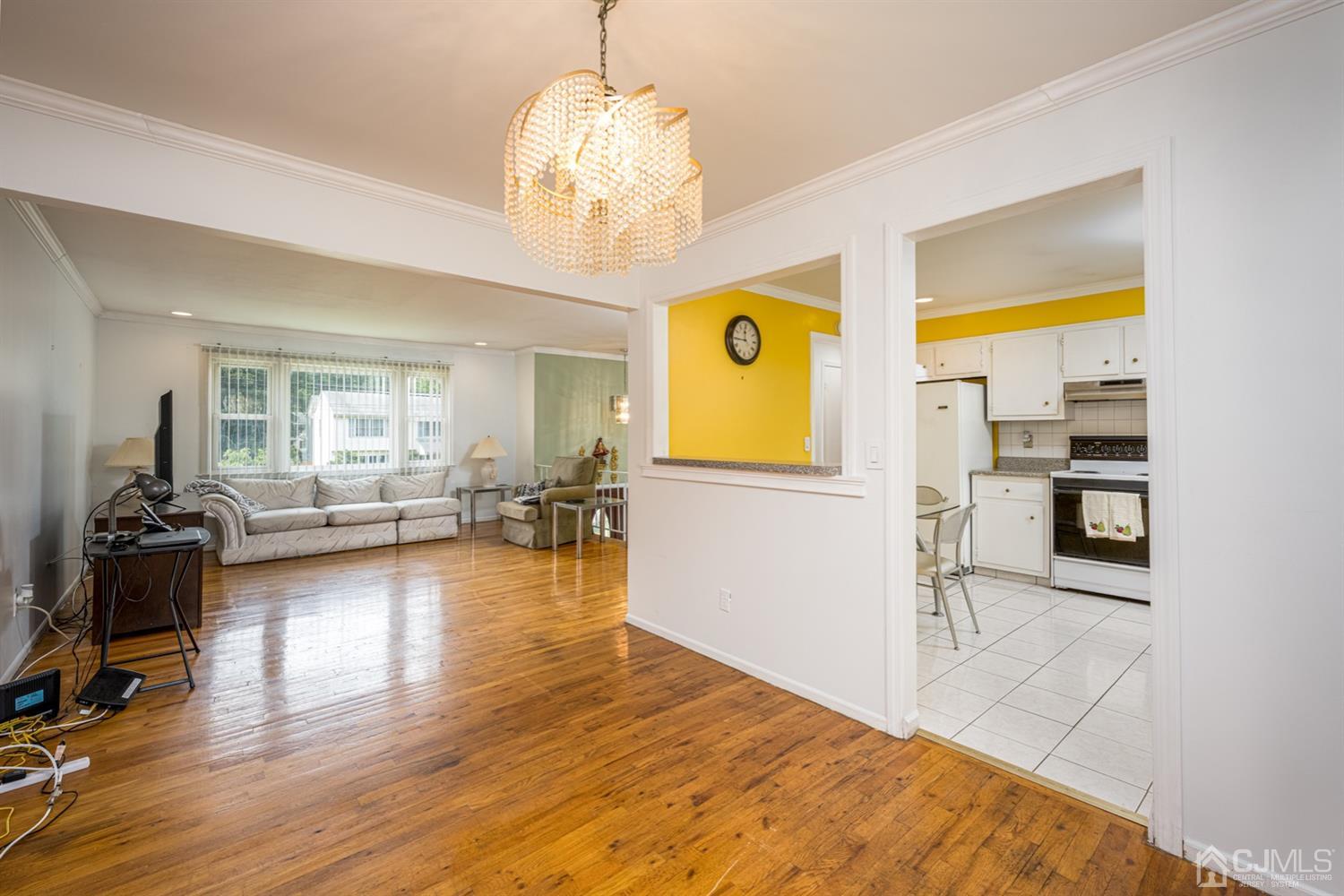 21 Bristol Road Piscataway, NJ 08854 - Photo 13 of 31 Gallery Image 13