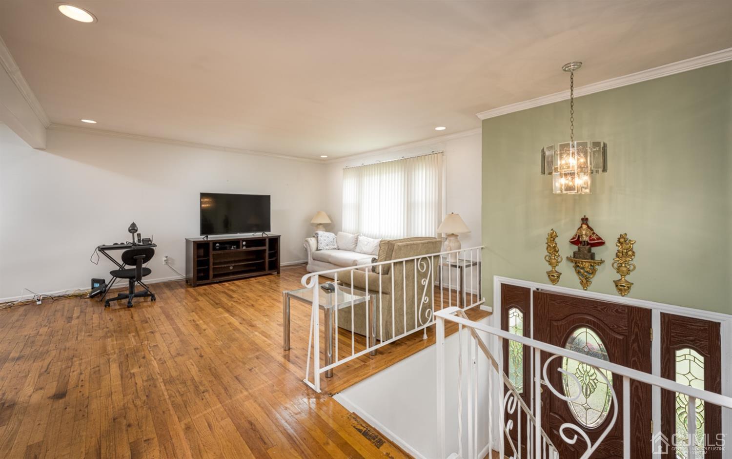 21 Bristol Road Piscataway, NJ 08854 - Photo 17 of 31 Gallery Image 17