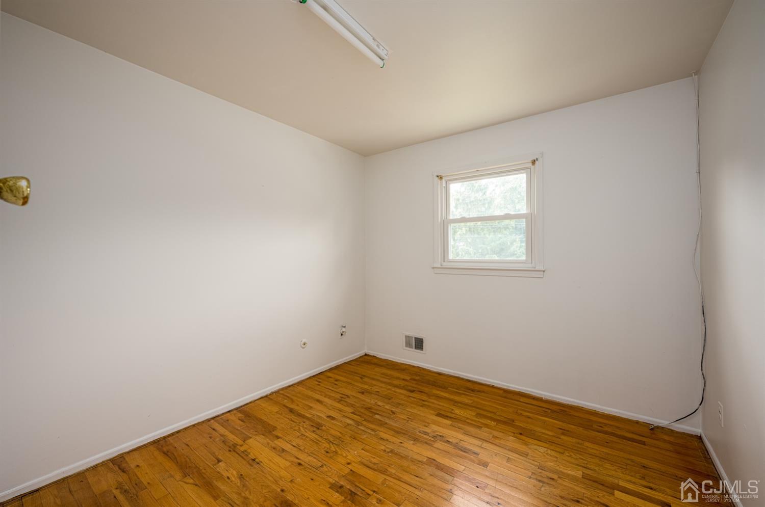 21 Bristol Road Piscataway, NJ 08854 - Photo 20 of 31 Gallery Image 20