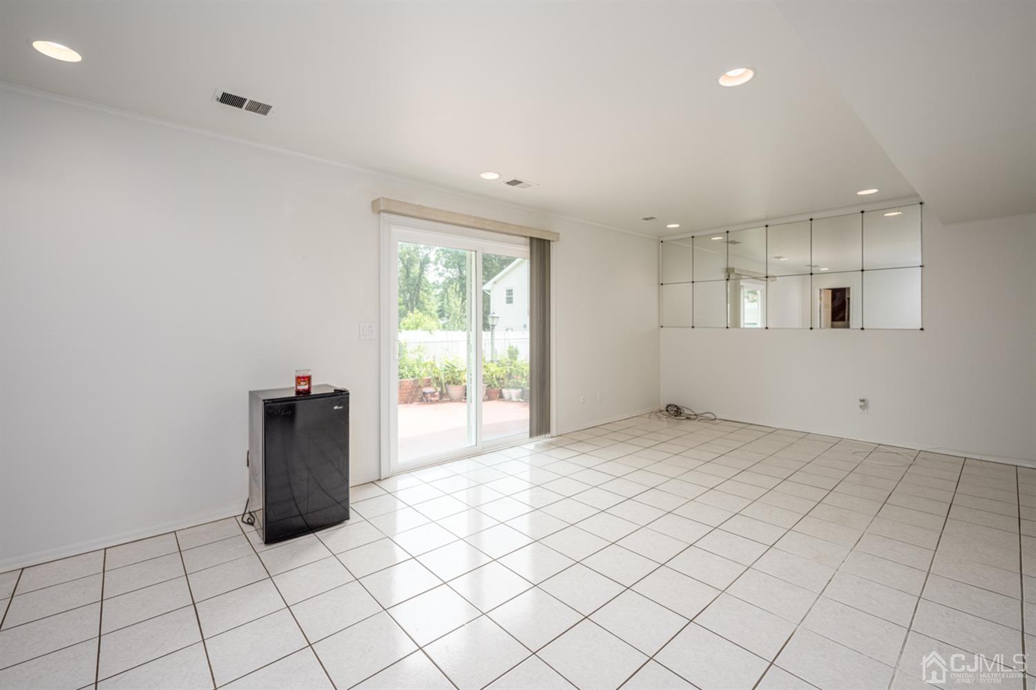 21 Bristol Road Piscataway, NJ 08854 - Photo 22 of 31 Gallery Image 22